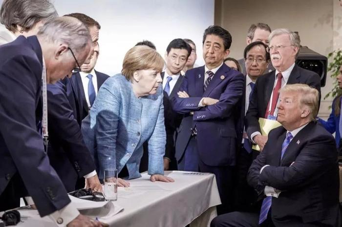 ▲那一年的G7峰会上,多国领导人“围攻”特朗普