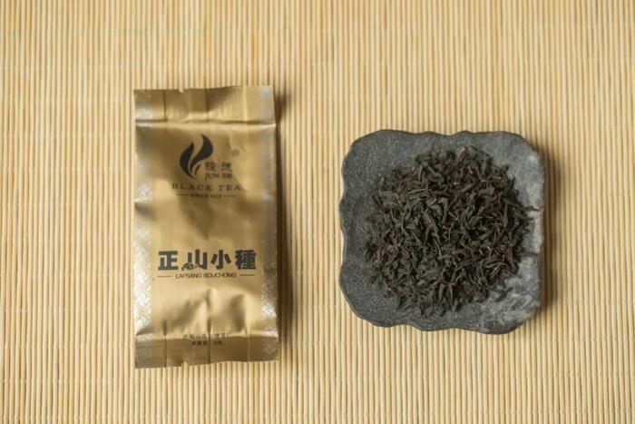 ​改变世界饮茶史的武夷红茶，非遗大师监制，传承400年的纯正滋味