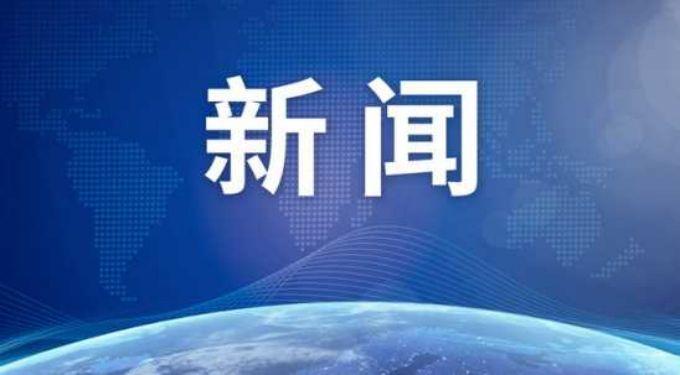 污水井管道堵塞居民苦不堪言 社区多方协调两小时疏通污水管