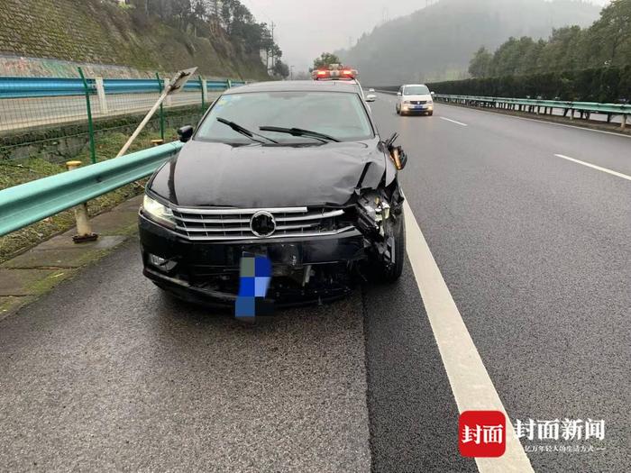 撞行人逃逸再在高速路上刮蹭货车 这名湖南肇事“司机”竟然只有12岁