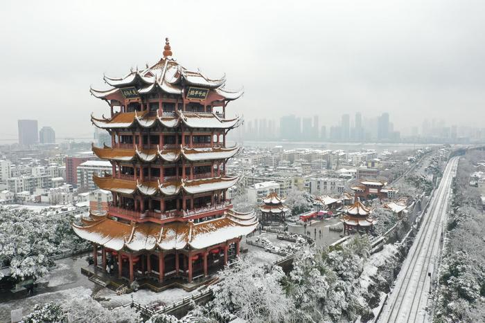 美！全国多地迎来虎年首场瑞雪