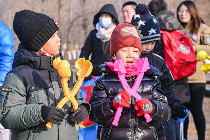 校友活动丨赏雪玩冰迎冬奥：清华经管EMBA户外运动协会冰雪亲子游