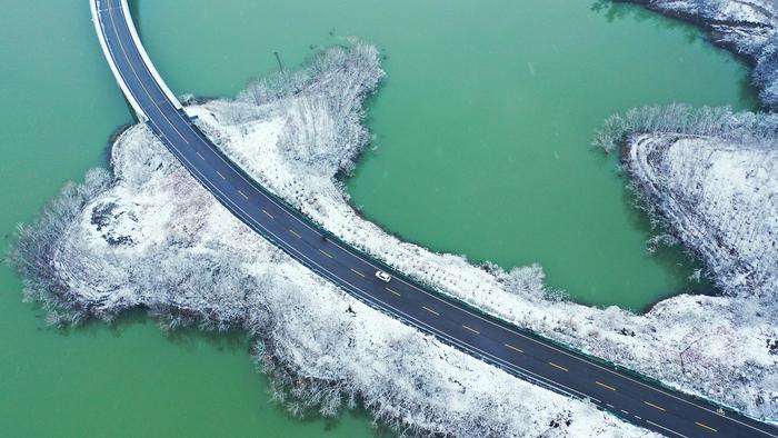 美！全国多地迎来虎年首场瑞雪