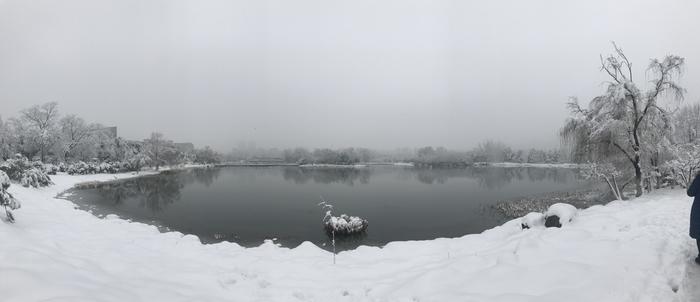 雪后河湖蜀峰湾银装素裹美景如画