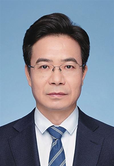 呼和浩特市人民政府 市长、副市长简历