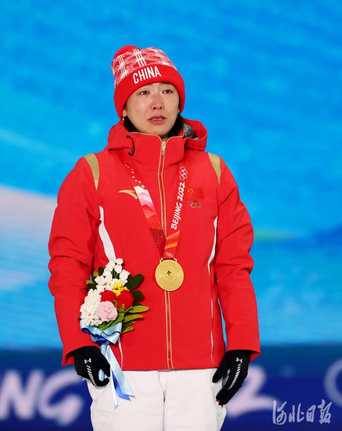 【聚焦北京冬奥会】自由式滑雪——女子空中技巧奖牌颁发仪式