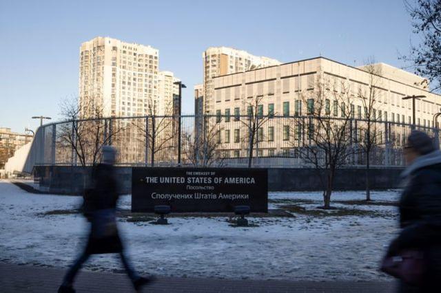 美媒：美国外交人员和使领馆将从乌克兰转移到波兰