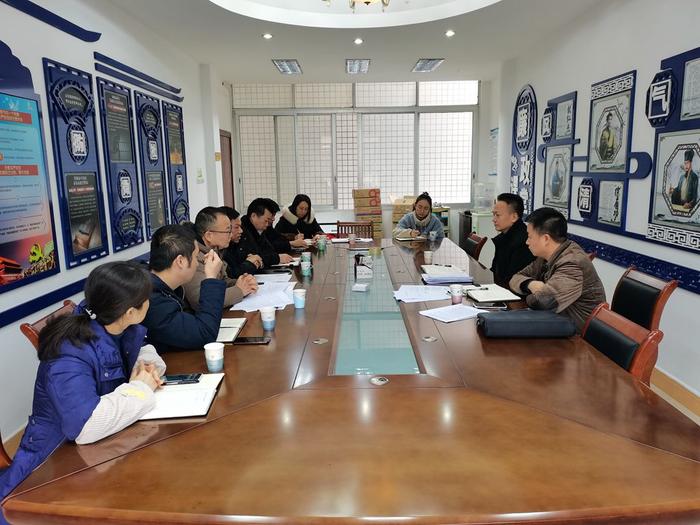 广西柳州市柳江区政府党组成员吉富美到柳江区市场监管局开展调研
