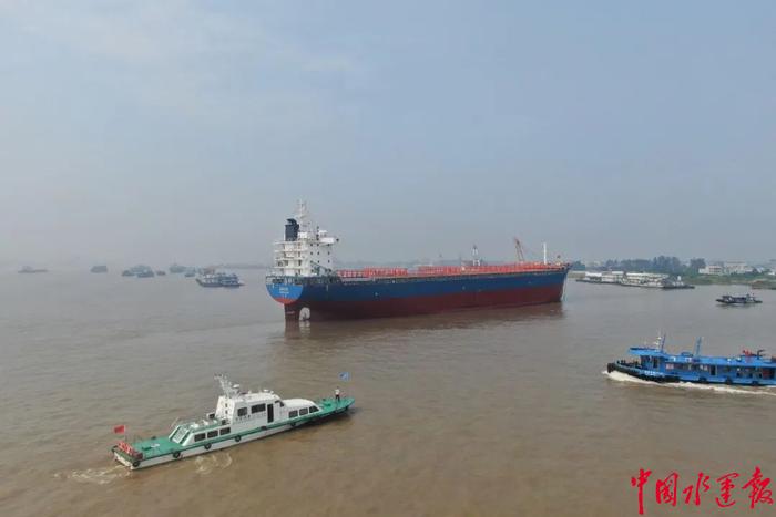 镇江海事局春运期间服务保障420万吨电煤安全进出镇江港