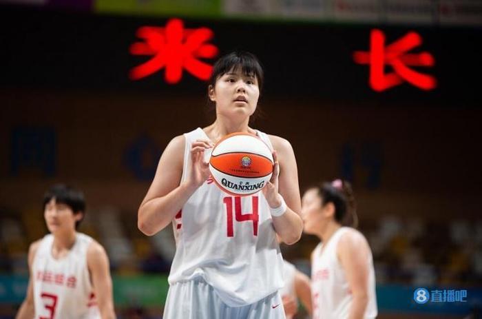 李月汝回应赴美打WNBA：能不能去还要看俱乐部和篮协的意愿