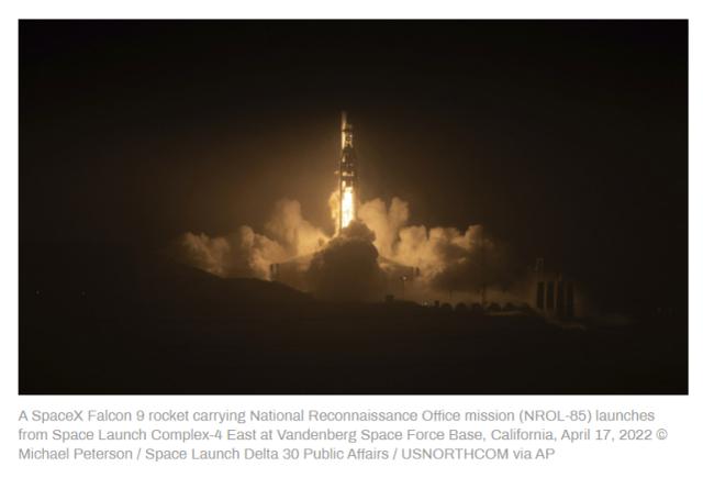 美媒：SpaceX为美国国家侦察局发射机密间谍卫星