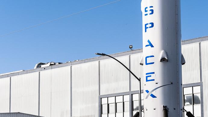 “莫斯科”号的疑云未消，SpaceX再为美国家侦察局发射间谍卫星