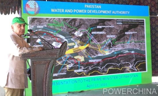 巴基斯坦总理夏巴兹视察中国电建巴沙大坝项目