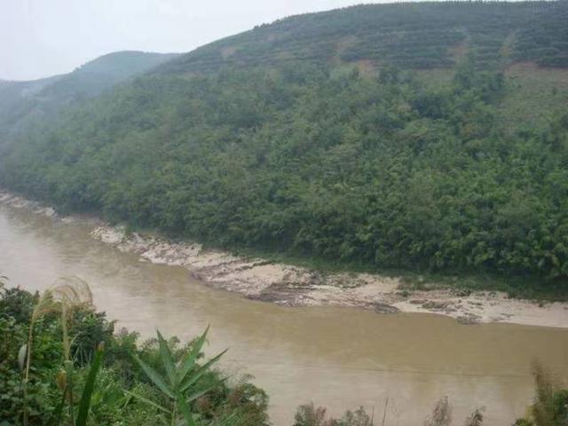 四川男子讲述在缅北被骗经历：凌晨翻山偷渡出境 要脱身须缴纳“赎金”