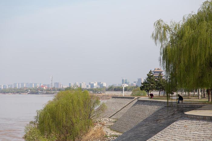 北京现本地旅游团疫情，全国多地景区限流，五一还能本地游吗？