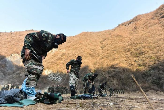 东风浩荡，从严练兵正当时！