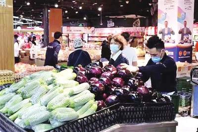 备粮备菜不断档 足量足食自从容——记者探访海淀区各大连锁超市物资供应