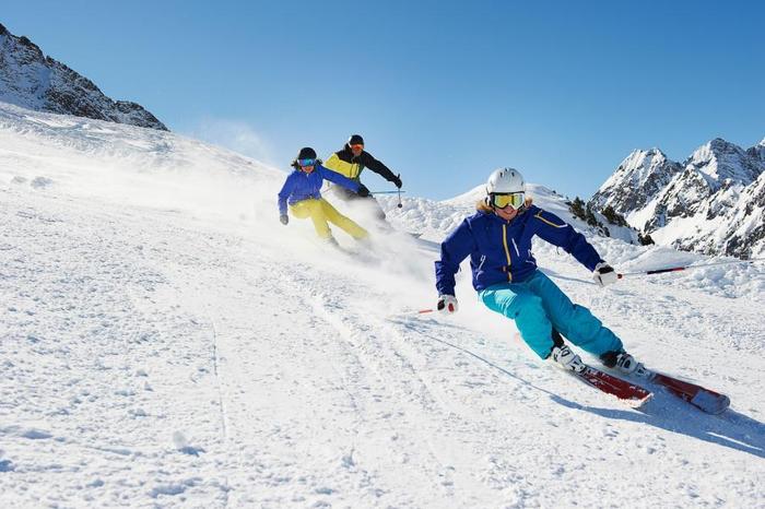 德国高仪探秘富豪名流最爱的雪山宫殿