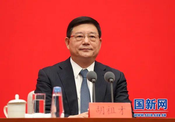 王受文副部长兼国际贸易谈判副代表出席中共中央宣传部举行的经济与生态文明领域建设与改革情况发布会