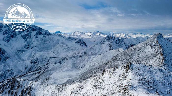 行在阿坝 看珠峰队长苏拉王平眼中的三奥雪山