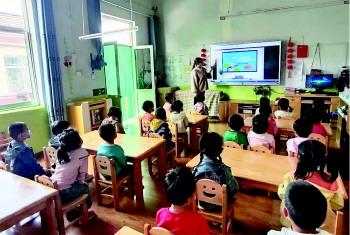 劳动节教育　为培养学生的劳动意识,日