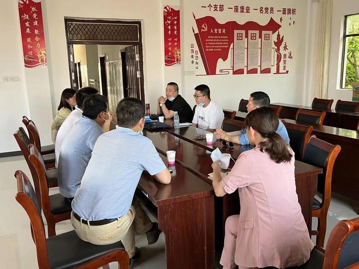 ​安庆市疫情防控工作专项督查组在怀宁县黄墩镇督查疫情防控工作