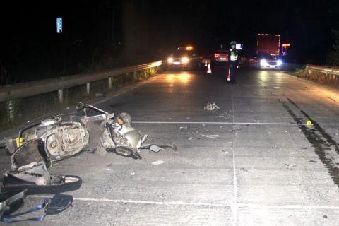 柳州一“三轮车”与摩托车相撞后逃逸，交警调查发现事情不简单！