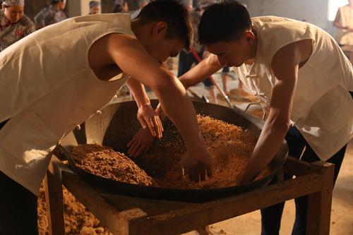 贵州名酒百年糊涂酒是如何在广东家喻户晓的？