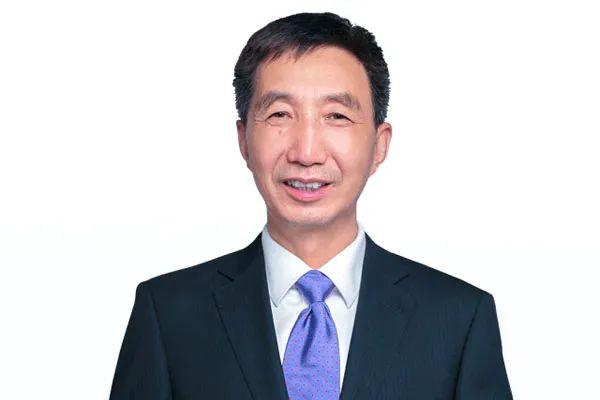 重磅！公募传奇王宏远宣布引退，下一步计划是什么？前海开源基金迎新任董事长，拥有监管背景