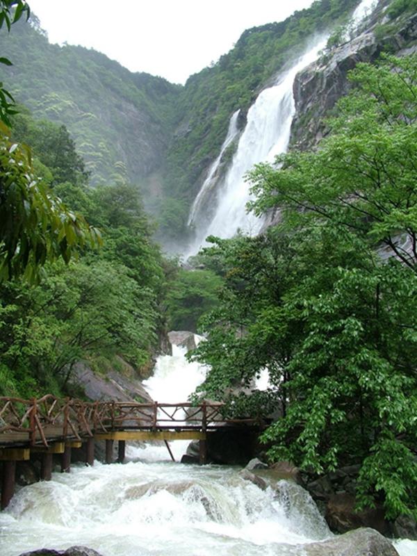 婺源“夏游季”，“乡”约戏水，潮嗨夏夜