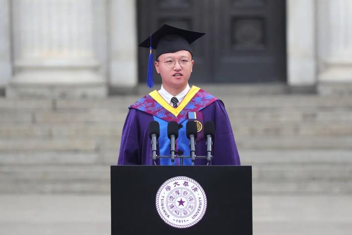 学生代表李奇钟在2022年研究生毕业典礼上的发言 |​ 用担当回答清华时光