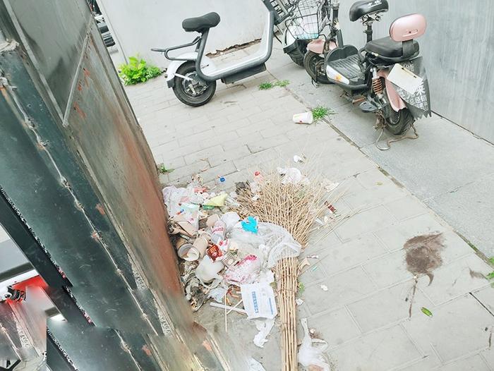 加强铁路沿线整治 打造城市副中心靓丽景观形象