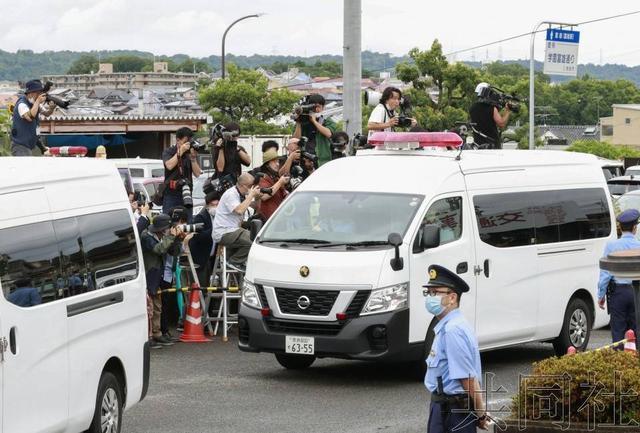 国际观察｜枪手一直关注安倍行程，行凶疑因其母曾为宗教团队大量捐款