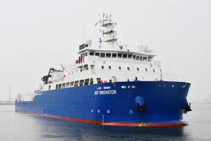 中国船舶集团七一一所提供推进系统的全球首艘大型DP浅水特种作业船交付