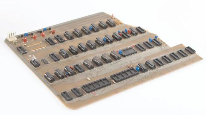 Apple-1 原型机电路板将被拍卖，由沃兹尼亚克手工焊接