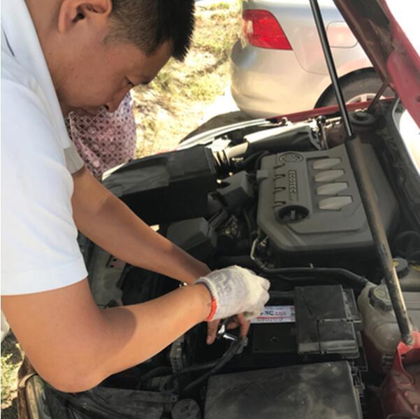 远离汽车“高温病” 夏日蓄电池养护指南