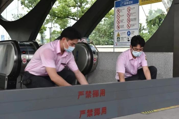 迎战主汛期防汛系列报道 | 上海开展地铁18号线极端暴雨防御应急演练