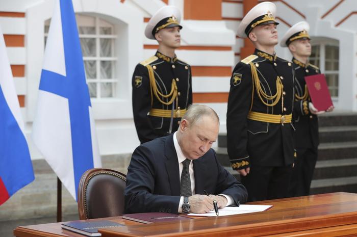 普京刚签署的俄罗斯“新海洋学说”，到底说了些什么？