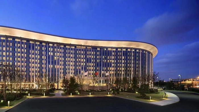 毗邻医院的酒店提供免费代取报告，雅致酒店推出汉服游，上海的酒店拼了！