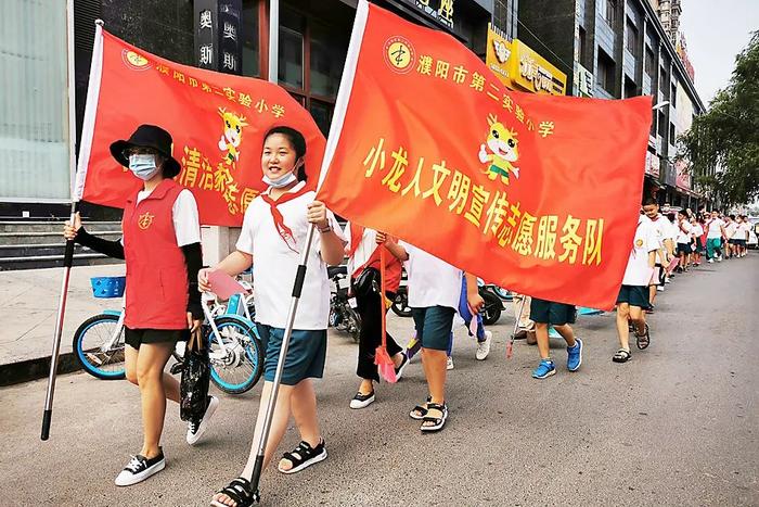 创建全国文明城市 | 玫瑰花开万千朵 龙城处处散幽香