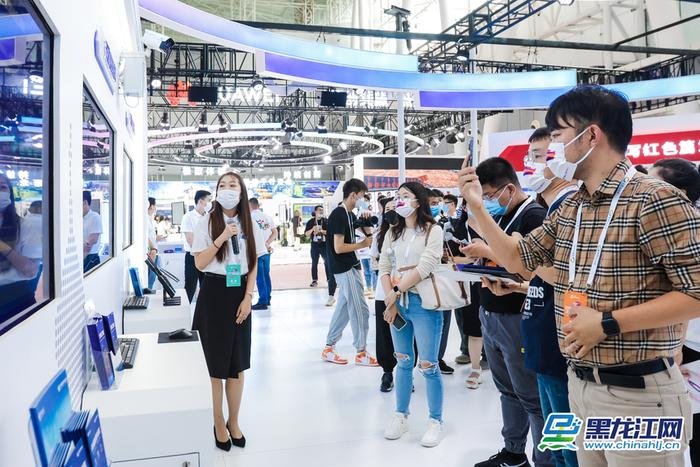 AI视频监控、5G+智慧钢铁、3D巧克力打印机 中国电信多款明星产品亮相世界5G大会