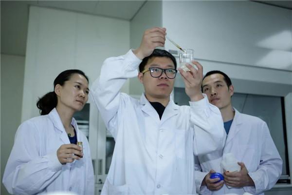 中国石油攻克高效界面位阻表面活性剂核心技术
