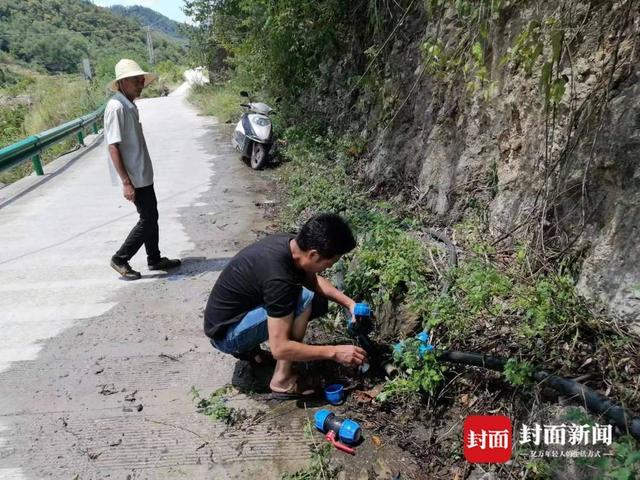 20米长梯下到洞底 四川古蔺金兰街道红响村溶洞取水解决600余人饮水问题