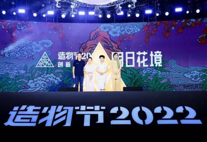 一克商评丨淘宝00后商家数已接近100万 “造作”的00后正为电商平台贴上“定制”“个性”新标签