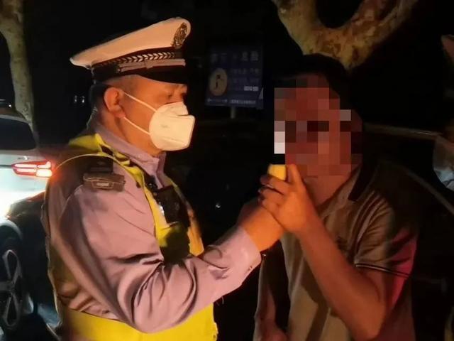 喝酒开车，后果很严重！杨浦警方持续打击酒驾、醉驾违法行为