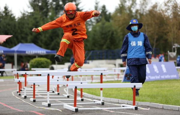 淬火成钢 向战而行丨吉林省森林消防总队第四届“火焰蓝”实战大比武拉开战幕