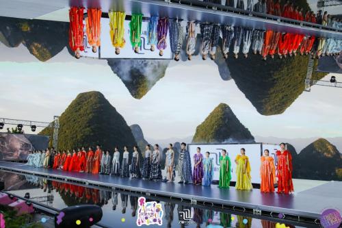 数十儿童服装品牌与天使大秀相聚桂林携手开启时尚话语的未来模式