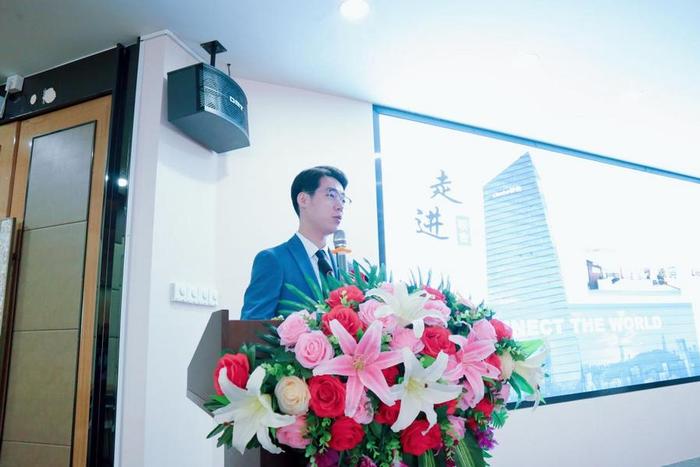 社团法人世界华裔联盟大湾区金融委员会揭牌仪式成功举办