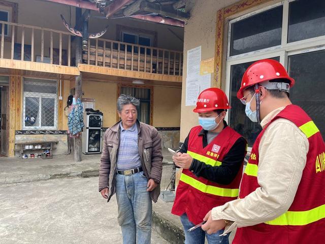 现场给出评估意见 四川住建系统290余名专家赶赴灾区给房屋“体检”