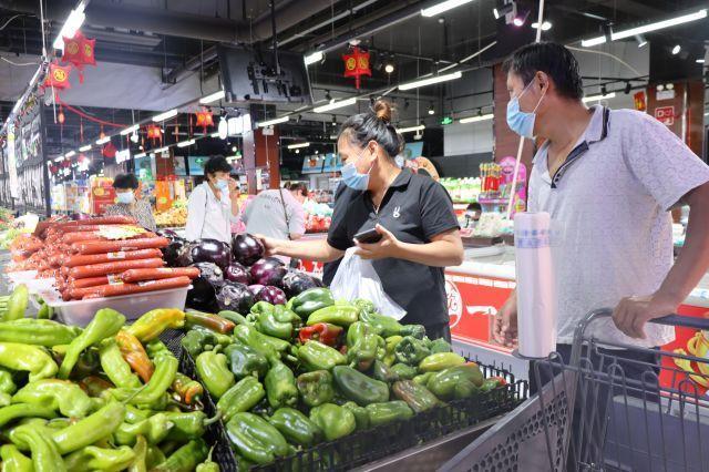 来自第一线的奋斗报告丨滨州惠万家超市：源头直采稳供应，增设岗位促就业